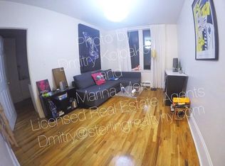 2710 23rd Ave APT 2R, Astoria, NY 11105