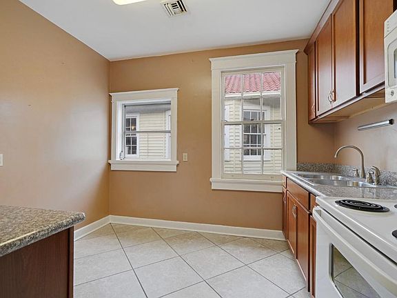 2nd image of 3624 Dumaine St APT D