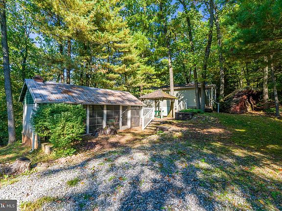 2nd image of 238 Fox Rd