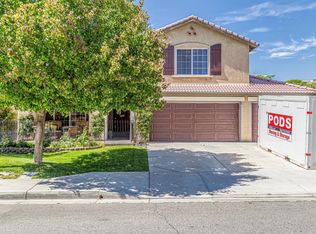 3213 Still Meadow Ln, Lancaster, CA 93536