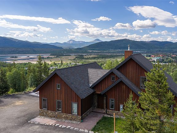 3rd image of 430 Giberson Road