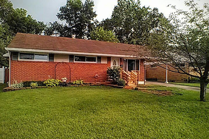 1st image of 2751 Royal Glen Dr