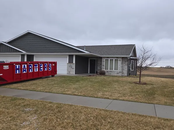 1053 Golf Vista Dr NE, Byron, MN 55920