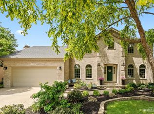 24W470 Eugenia Dr, Naperville, IL