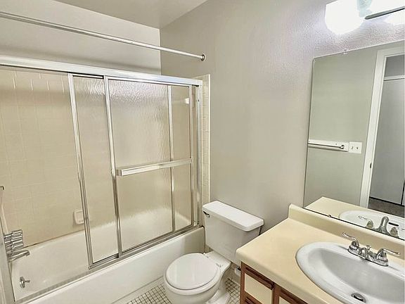 5th image of 35470 Klix St APT 201