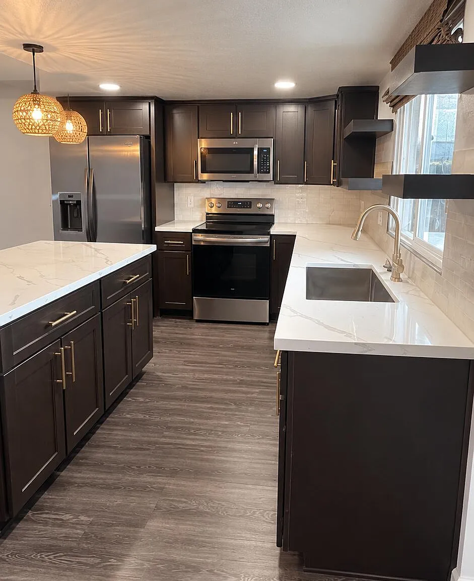 2 bed, 2.0 bath, 1352 sqft, $2,465 — Photo 3
