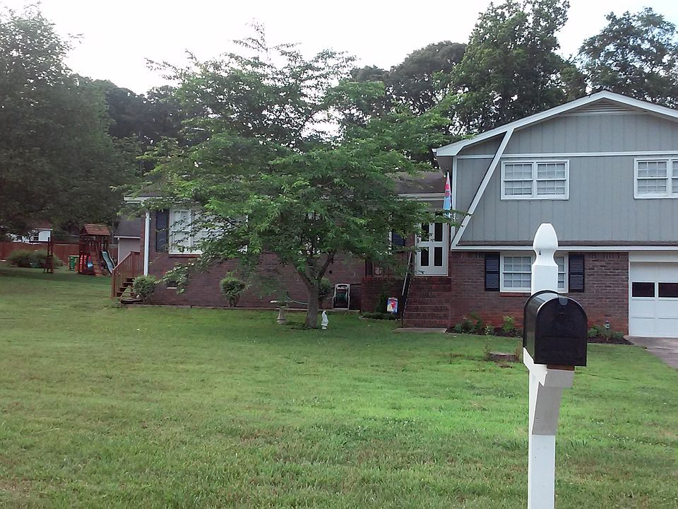 1st image of 1025 Washington Ave