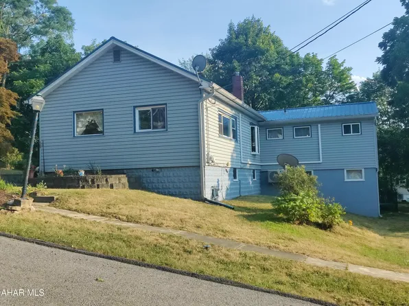 549 50th St, Altoona, PA 16602