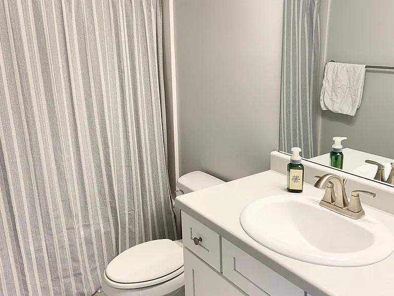 2nd bathroom