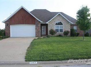 1202 E Lloyd St, Ozark, MO 65721