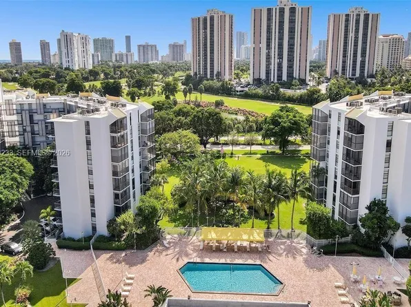 20400 W Country Club Dr APT 412, Aventura, FL 33180