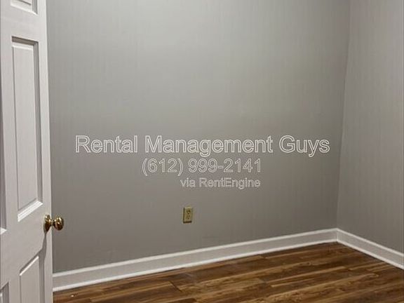 5th image of 531 Stryker Ave