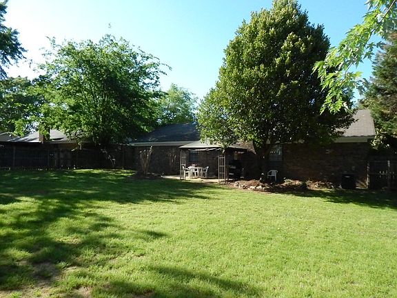 5th image of 377 Ashana Dr