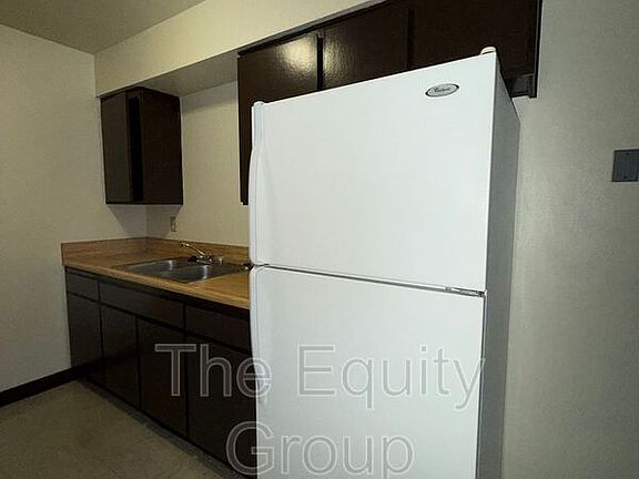 2nd image of 1414 W Elowin Ave