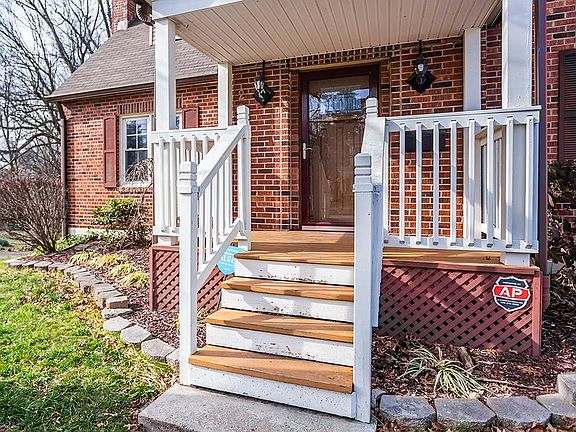 3rd image of 200 Norwood Dr