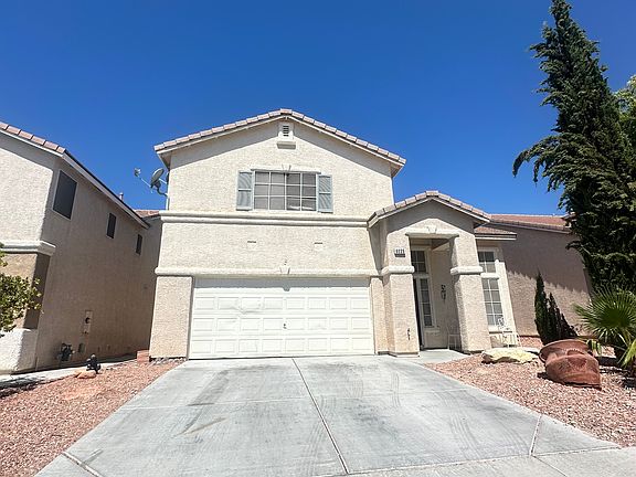 2nd image of 6035 Blue Autumn St