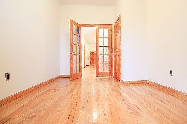 1st image of 106 Rogers Ave APT 3