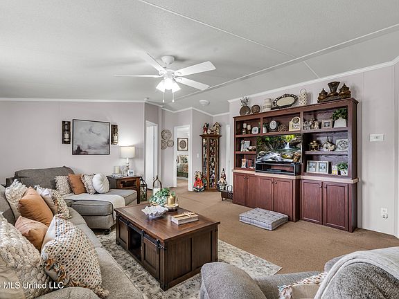 4th image of 14201 Briarwood Dr