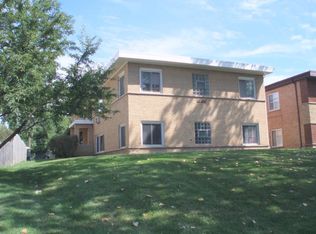 27W168 Cooley Ave APT C, Winfield, IL 60190
