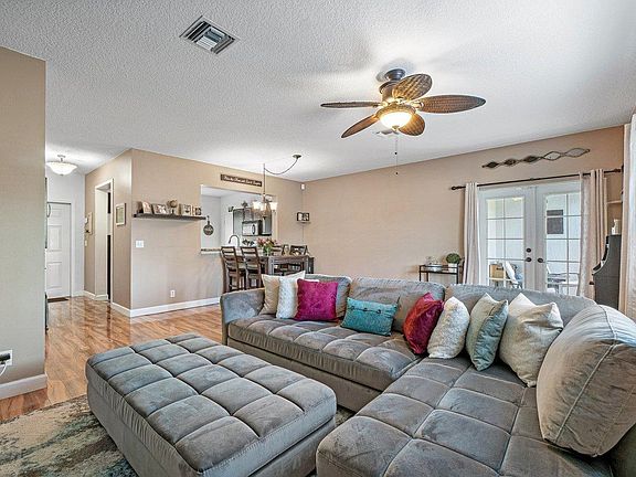Home For Sale In Plum Harbor
