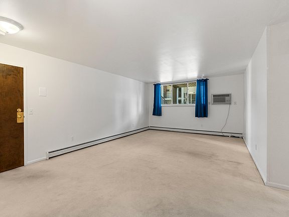 5th image of 806 W Michigan Ave APT 102W