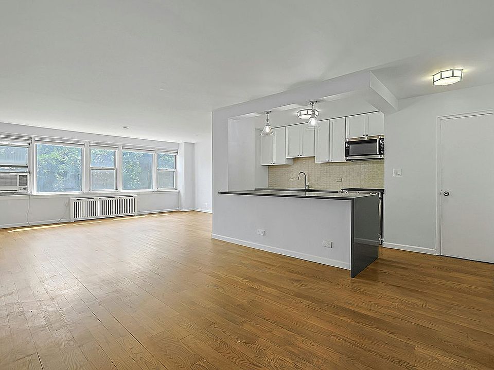 1st image of 4555 Henry Hudson Pkwy APT 407