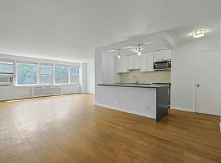 Briar Oaks, Bronx, NY 10471