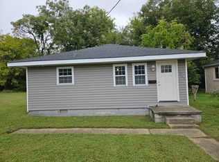 1343 Hinton St, Petersburg, VA 23803
