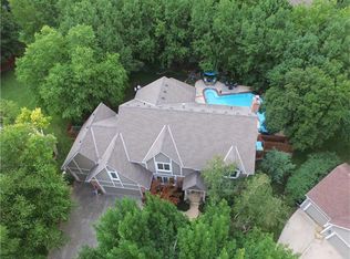 10418 W 126th St, Overland Park, KS 66213