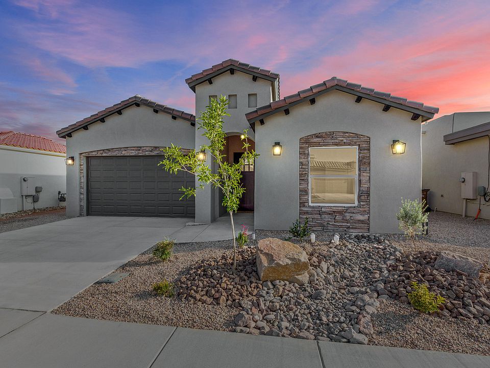 1st image of 3676 Santa Minerva Ave