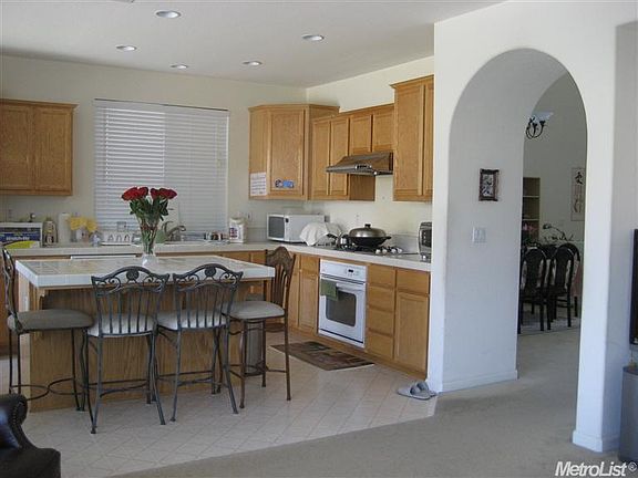 3rd image of 111 Cognac Cir