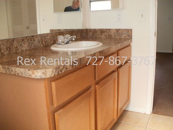 3rd image of 2820 Dupont St S APT 102