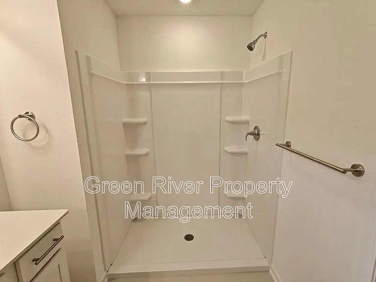 5724 Lagoon Cruise Way — Photo 41