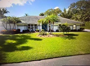7 Pineapple Ln, Sewalls Pt, FL 34996