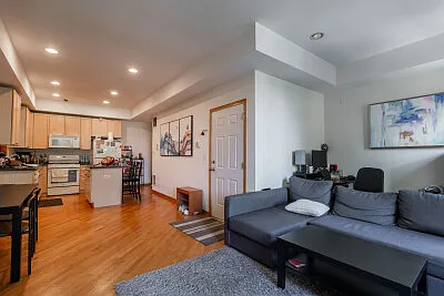 2718 N Wayne Ave #2 — Photo 5