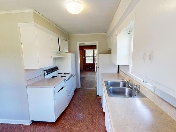 5th image of 175 Griswold Pl #175