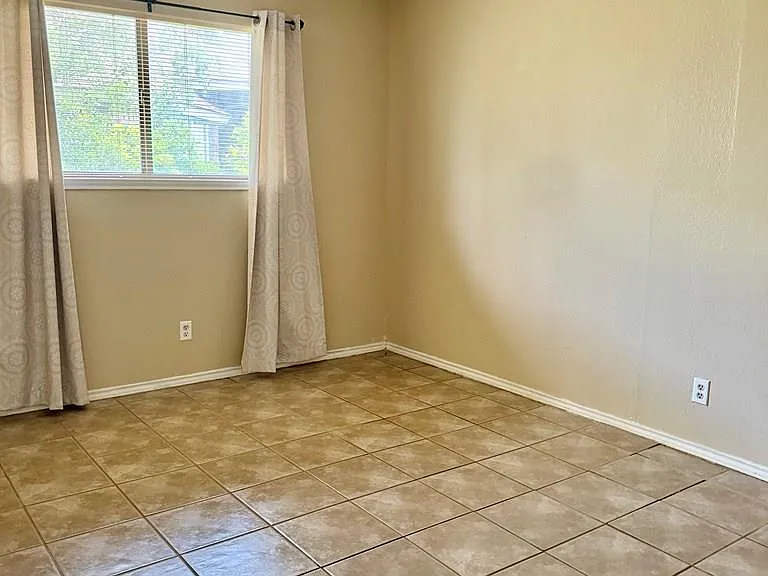 2802 Austrian Pine Ct — Photo 7