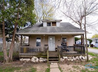 1207 Emory St, Defiance, OH 43512