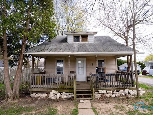 1207 Emory St, Defiance, OH 43512