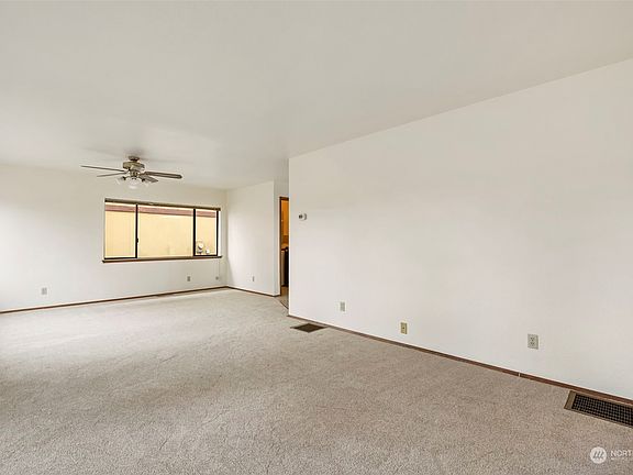 2nd image of 4305 S Alder Street