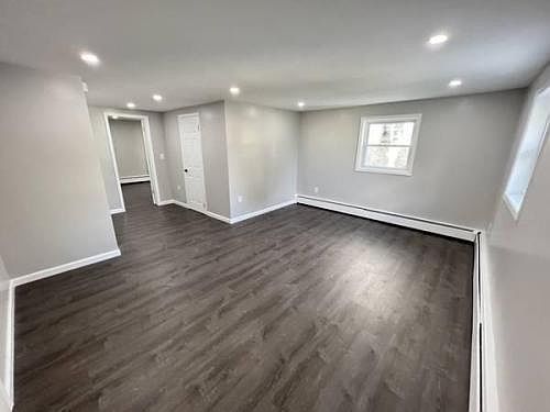2nd image of 284 Mary Lou Ave