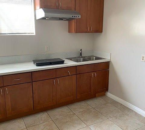 3rd image of 4122 Floral Dr #B