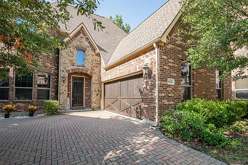 8436 Town Walk Dr Photo 1