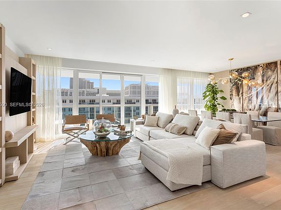 4th image of 102 24th St #Penthouse 1706