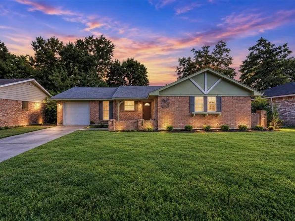 1514 Hidden Valley Dr, Houston, TX 77088