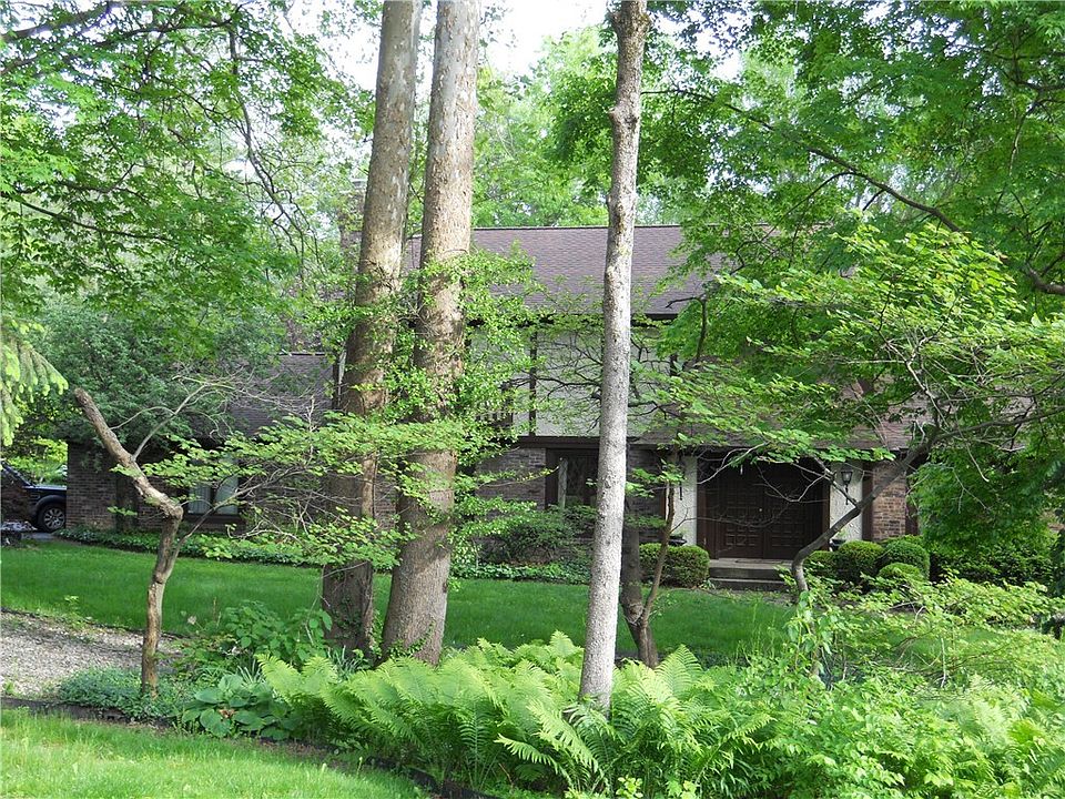 2nd image of 1811 Wood Valley Dr