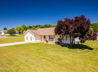 5445 Evergreen Farms Ln, Greenback, TN 37742
