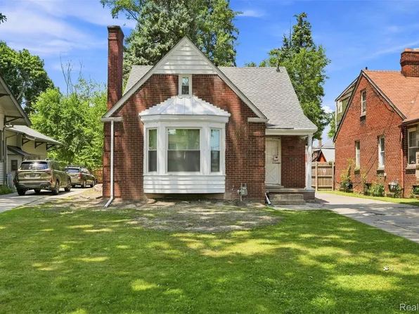 50 Eason St, Highland Park, MI 48203