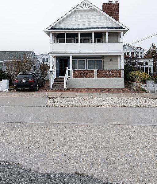 105 Mineola Ave, Point Lookout, NY 11569 Zillow
