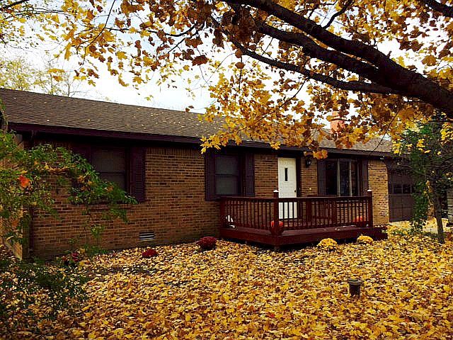 1st image of 1215 N Lake Vista Dr